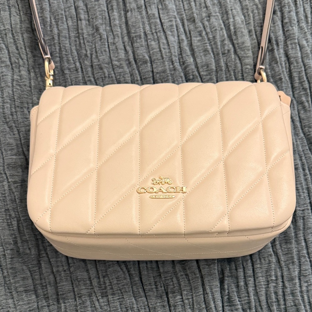 Coach Quinn Quilted Crossbody Bag